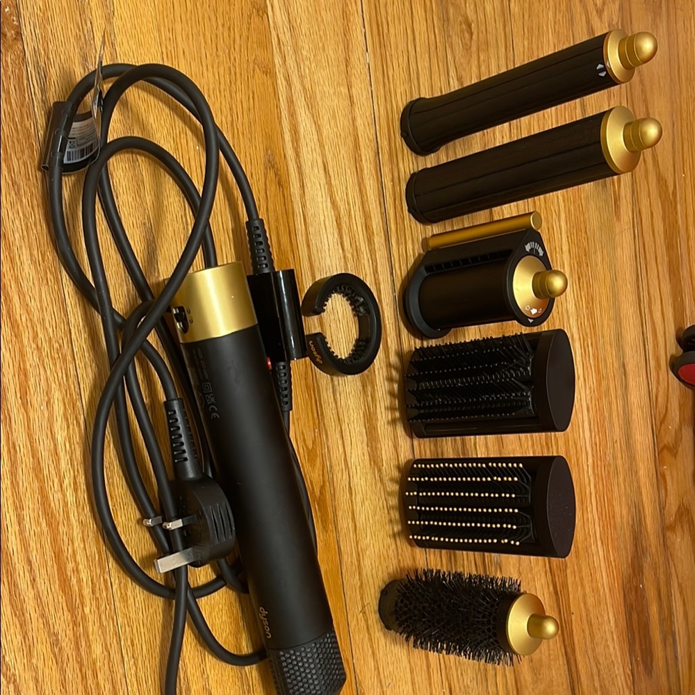 Dyson UK air wrap - Black and Gold purchased at Harrods in London